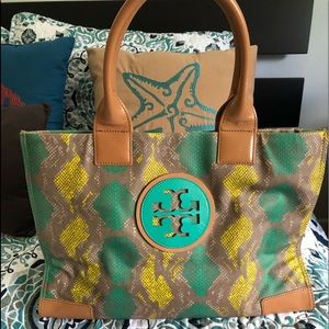 Beautiful Tory Burch Ella Tote!